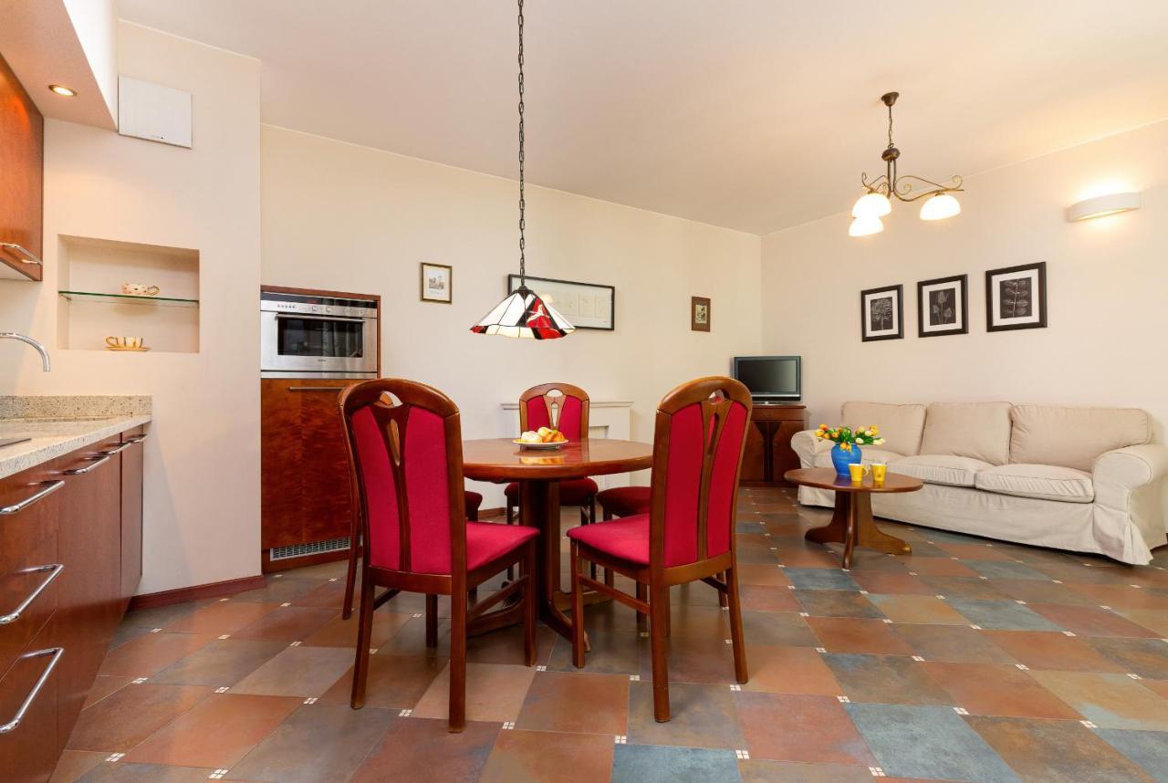 Apartments Mokotow Obrzezna By Noclegi Renters Варшава Екстериор снимка
